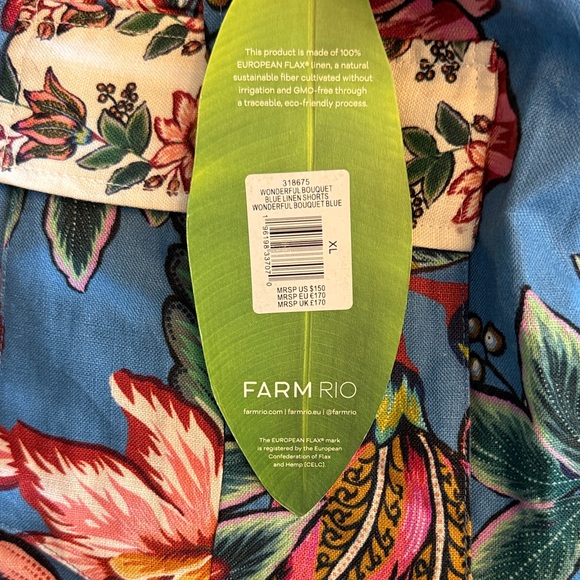 NWT FARM Rio Blue Floral Women's Cargo Shorts - Picture 3 of 8